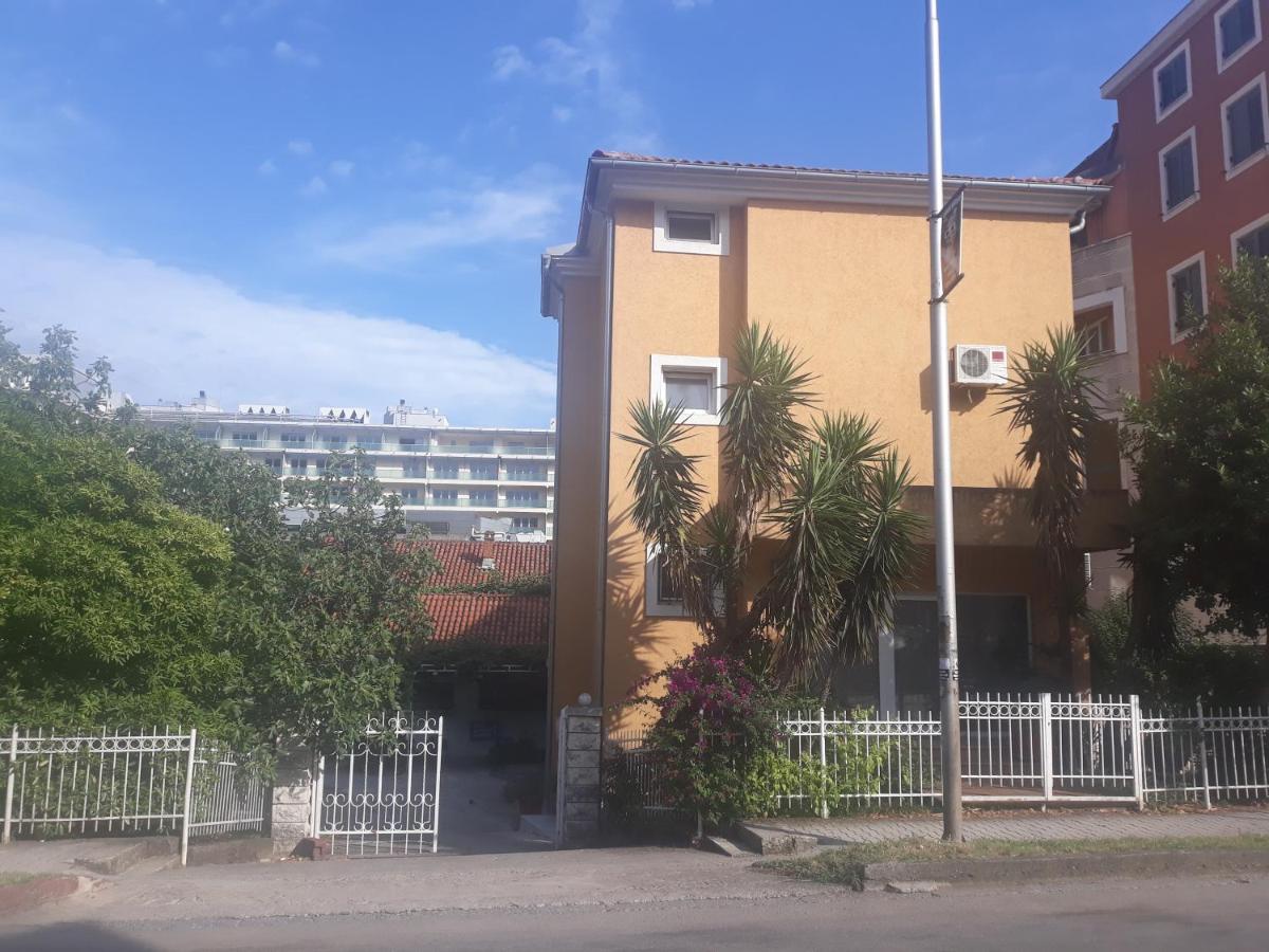Astakos Apartments בודווה מראה חיצוני תמונה