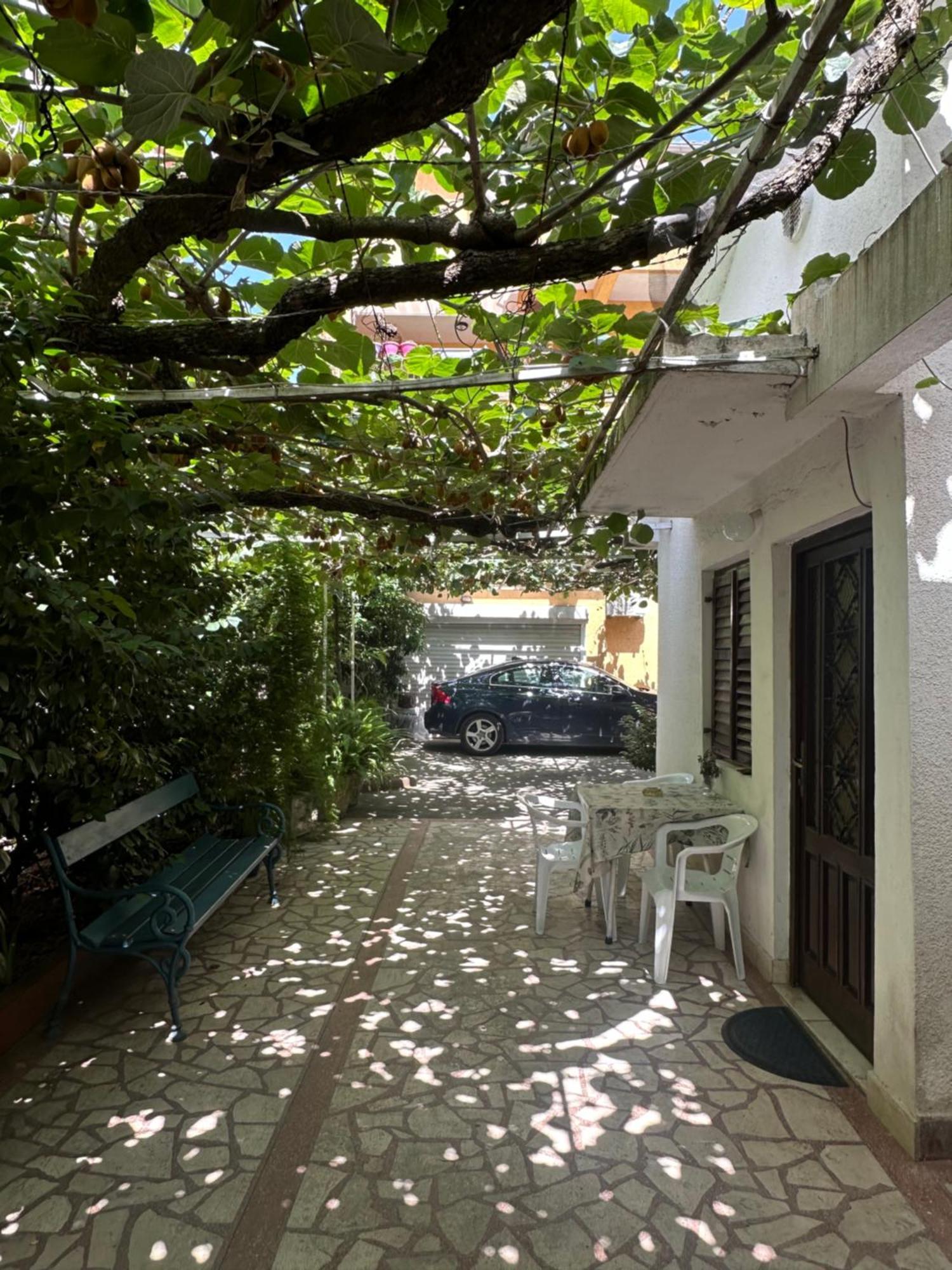 Astakos Apartments בודווה מראה חיצוני תמונה