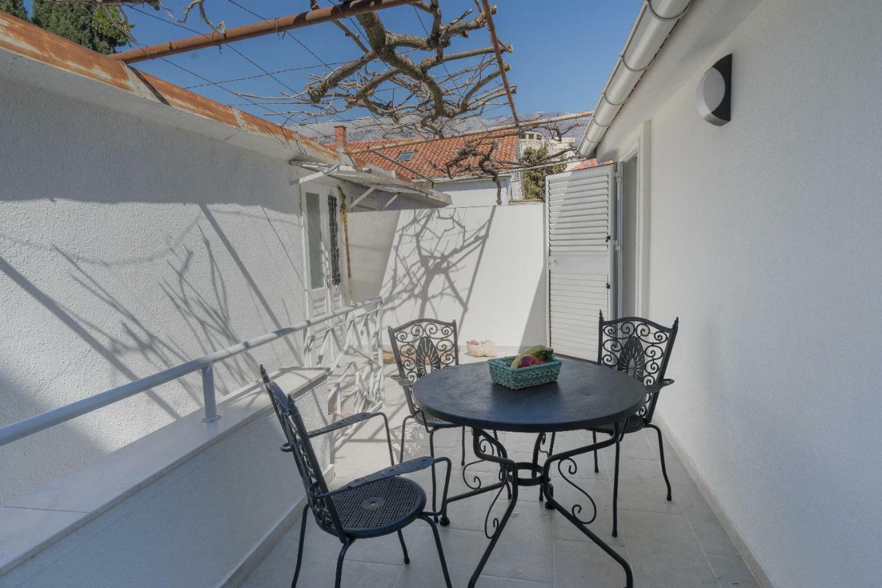 Astakos Apartments בודווה מראה חיצוני תמונה